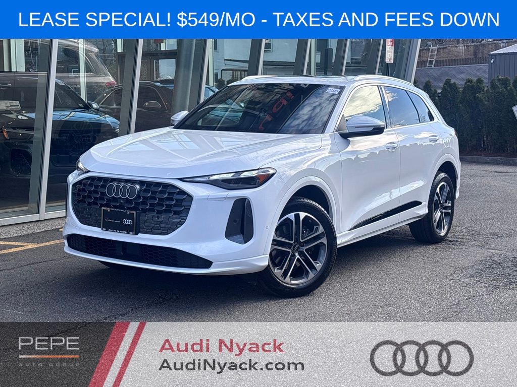 2025 Audi Q5 quattro Premium 40 TFSI
