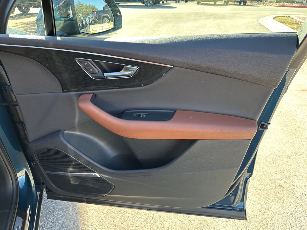 Used Car 2021 Audi Q7  For Sale Under $35,000 In Austin, Texas