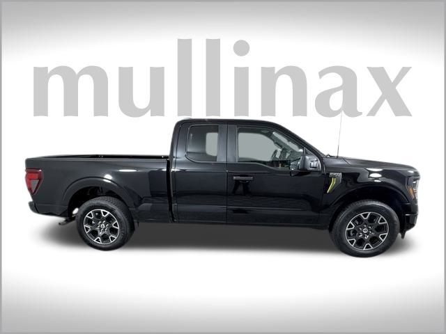 2025 Ford F-150 STX photo 14