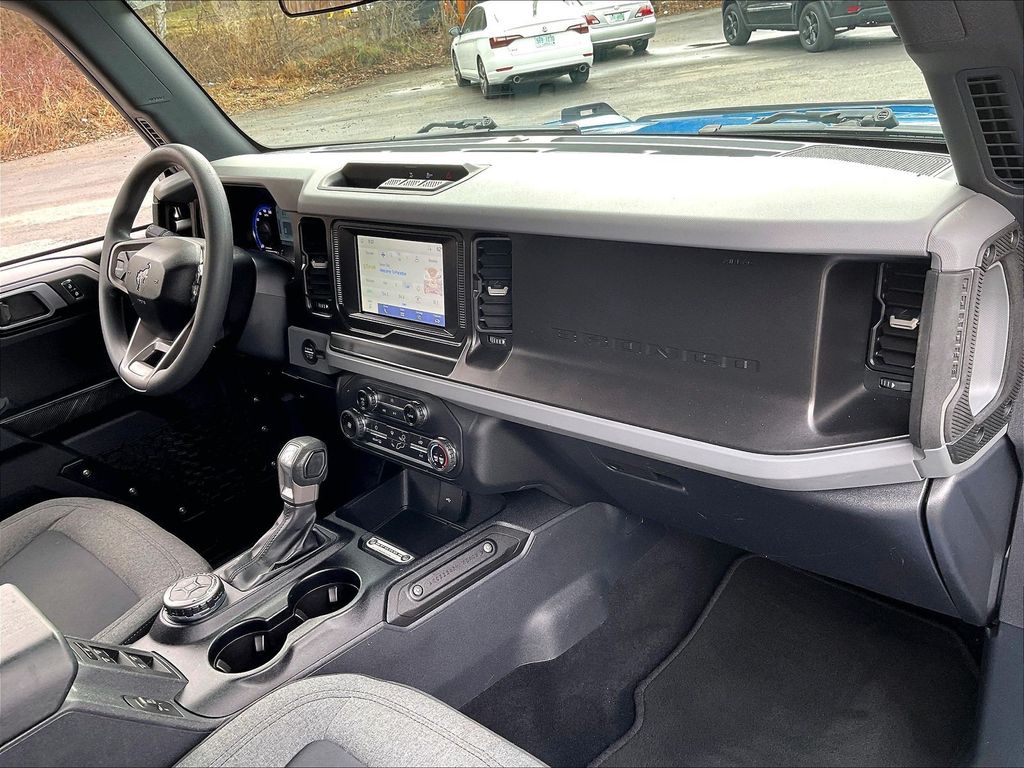 2021 Ford Bronco — photo 14
