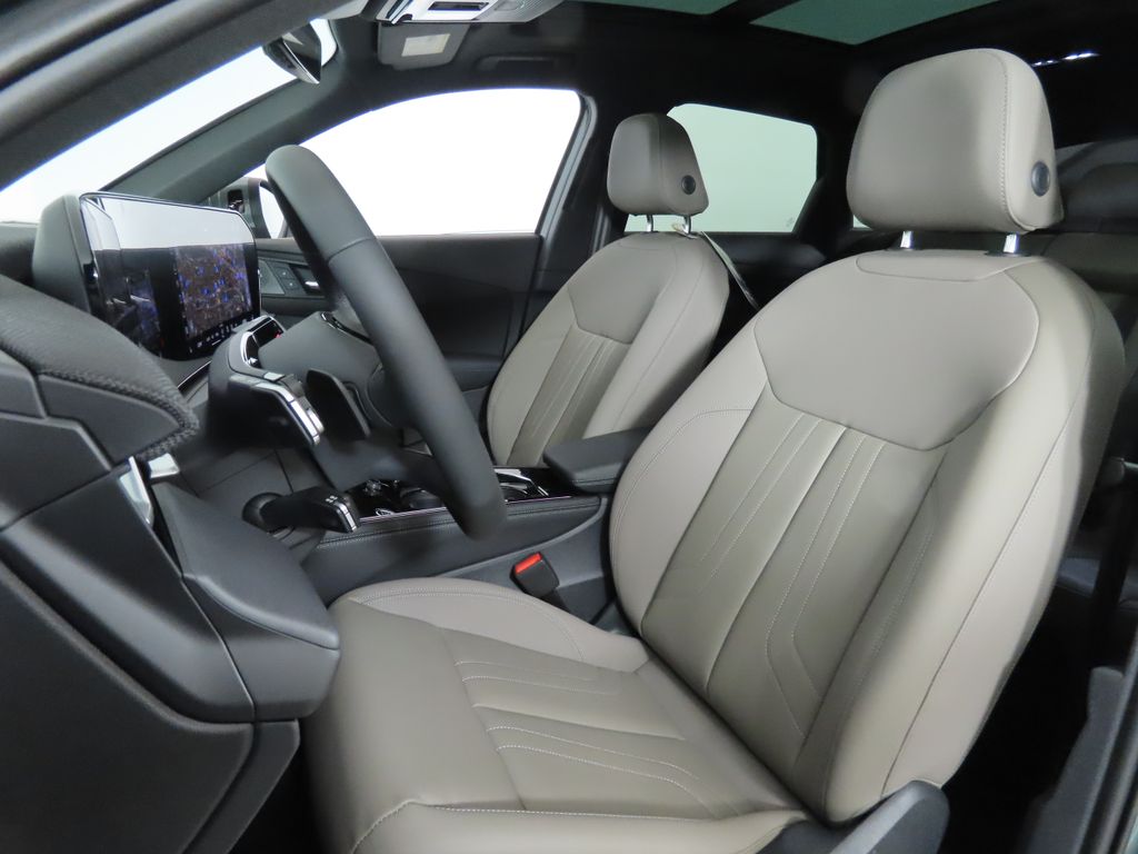 Thumbnail: 2026 Audi Q3 - 31