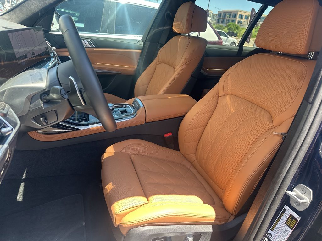 Thumbnail: 2025 BMW X7 - 5