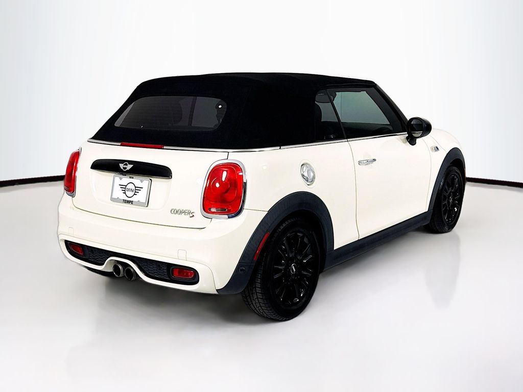 Thumbnail: 2017 MINI Cooper - 13