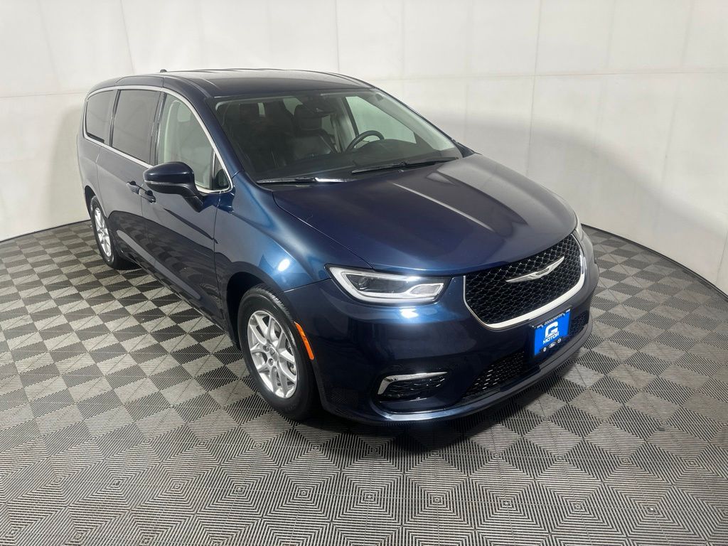 2023 Chrysler Pacifica Touring L FWD