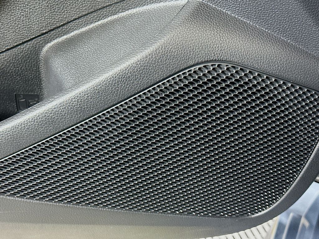 Thumbnail: 2025 Toyota Corolla - 19