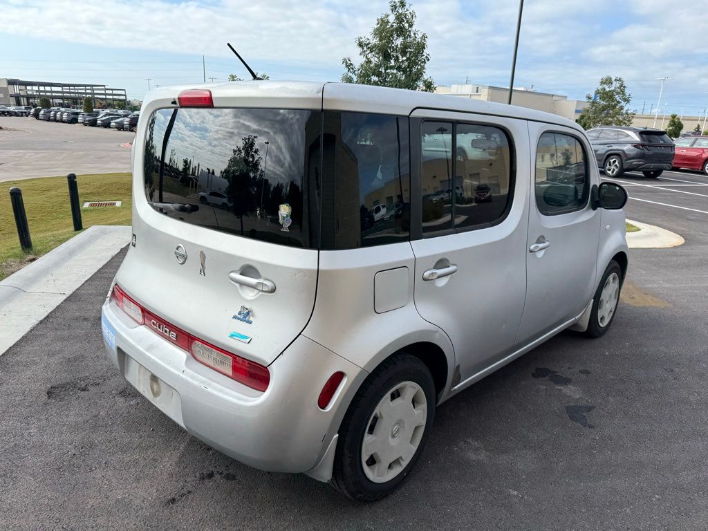 Thumbnail: 2013 Nissan Cube - 4