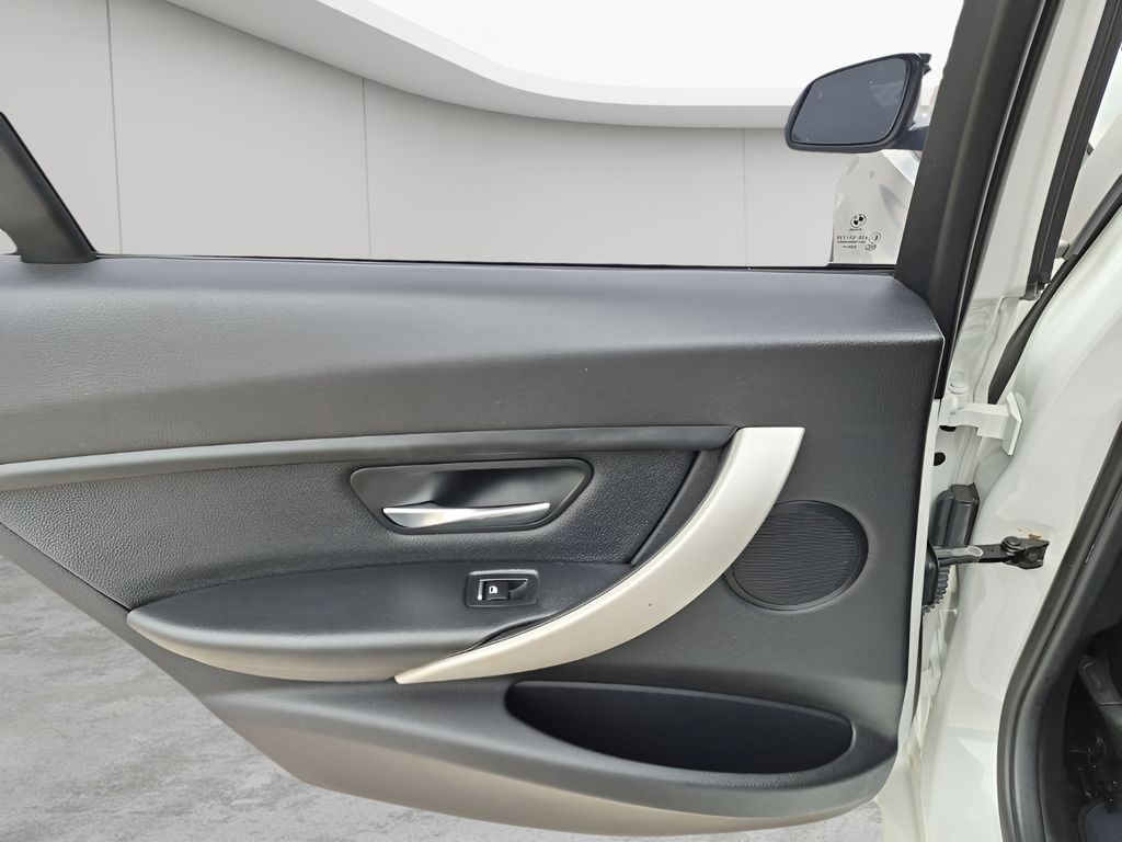 Used Car 2017 Bmw 3 Series  320i For Sale Under $15,000 In Austin, Texas