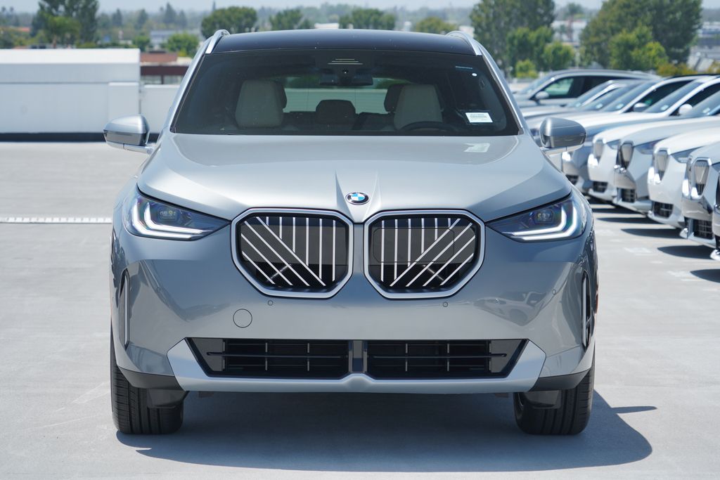 Thumbnail: 2026 BMW X3 - 2