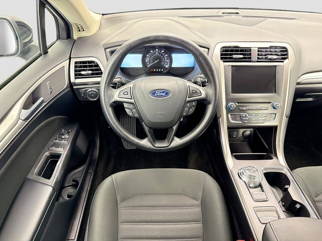 Thumbnail: 2018 Ford Fusion - 10