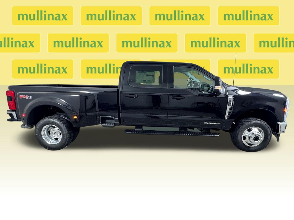 New 2026 Black Ford Lariat image 20
