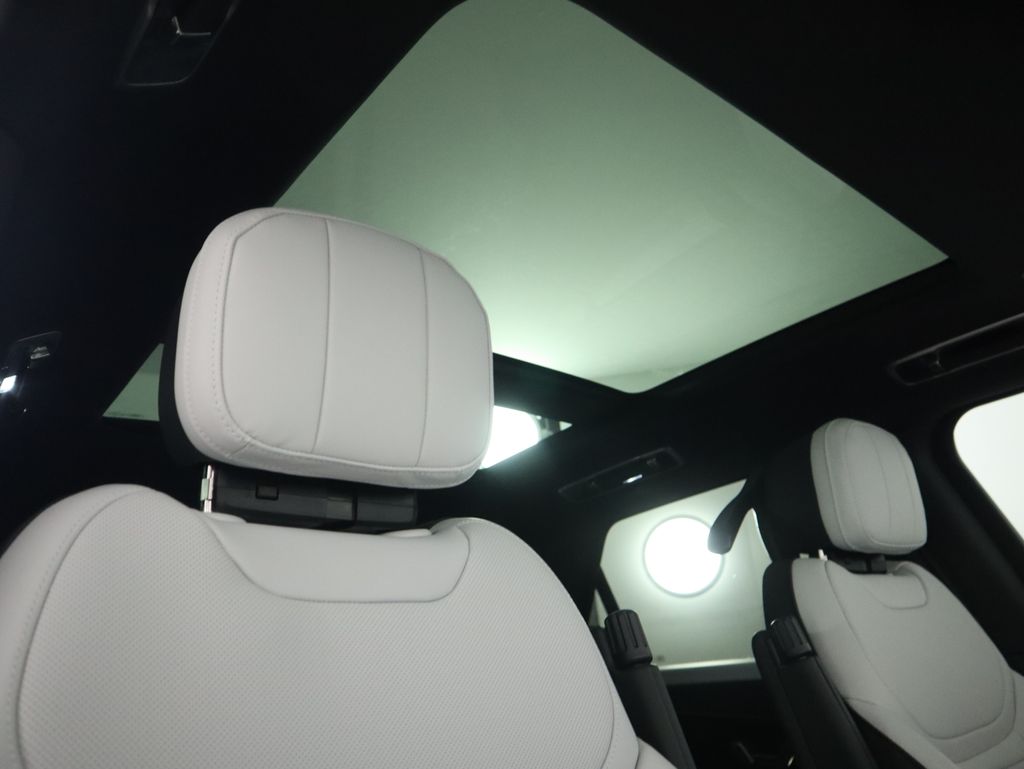 Thumbnail: 2026 Land Rover Range Rover Sport - 20