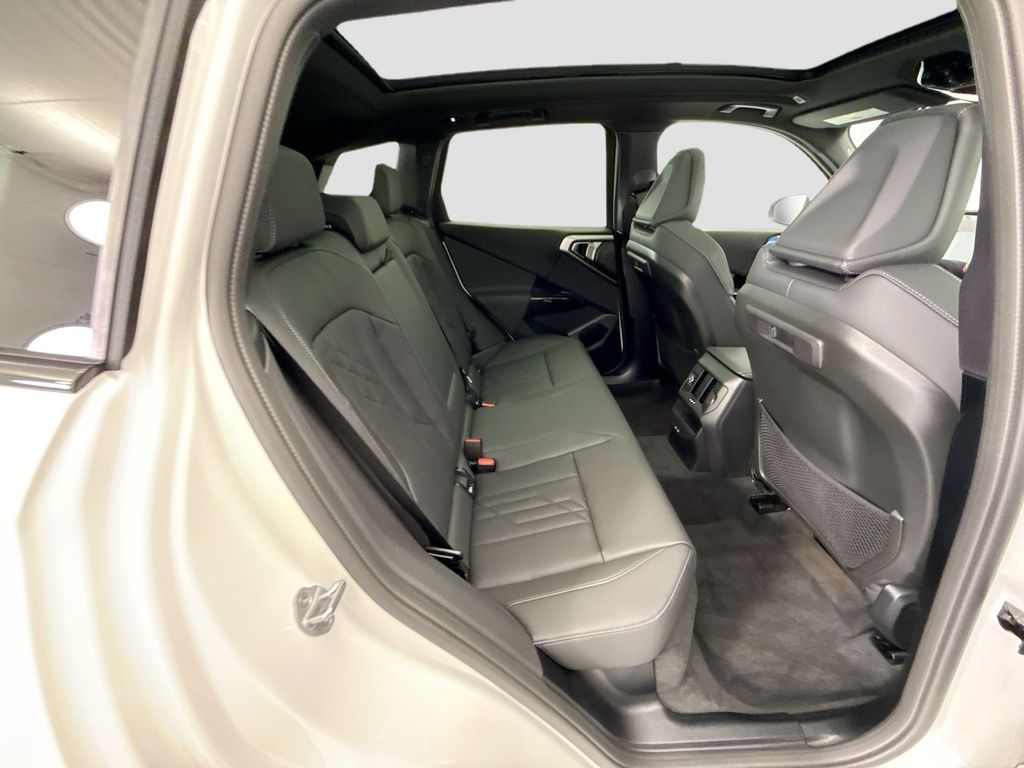Thumbnail: 2026 BMW X3 - 22