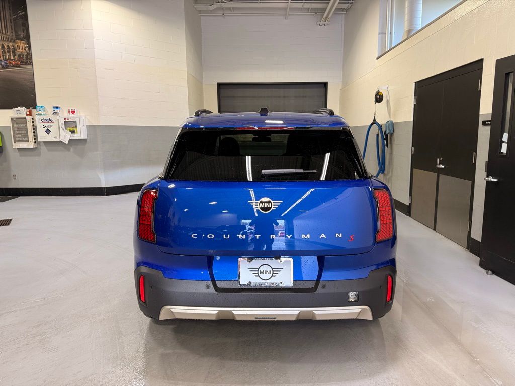 Thumbnail: 2025 MINI Cooper Countryman - 4