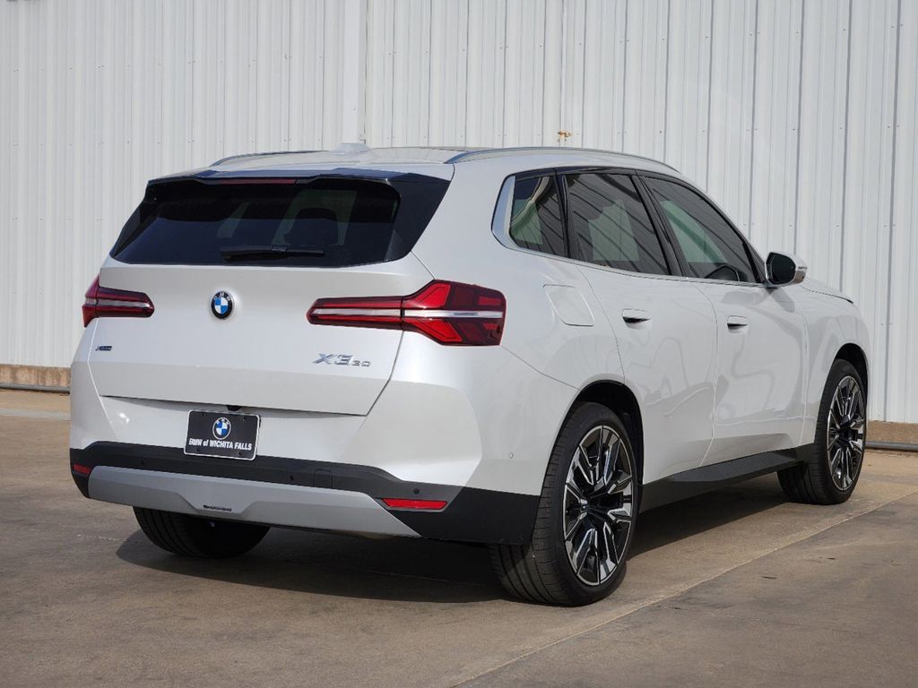 2025 BMW X3  4