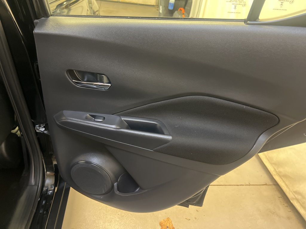 2023 Nissan Kicks SV photo