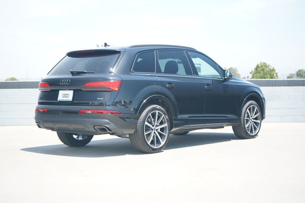 Thumbnail: 2026 Audi Q7 - 3