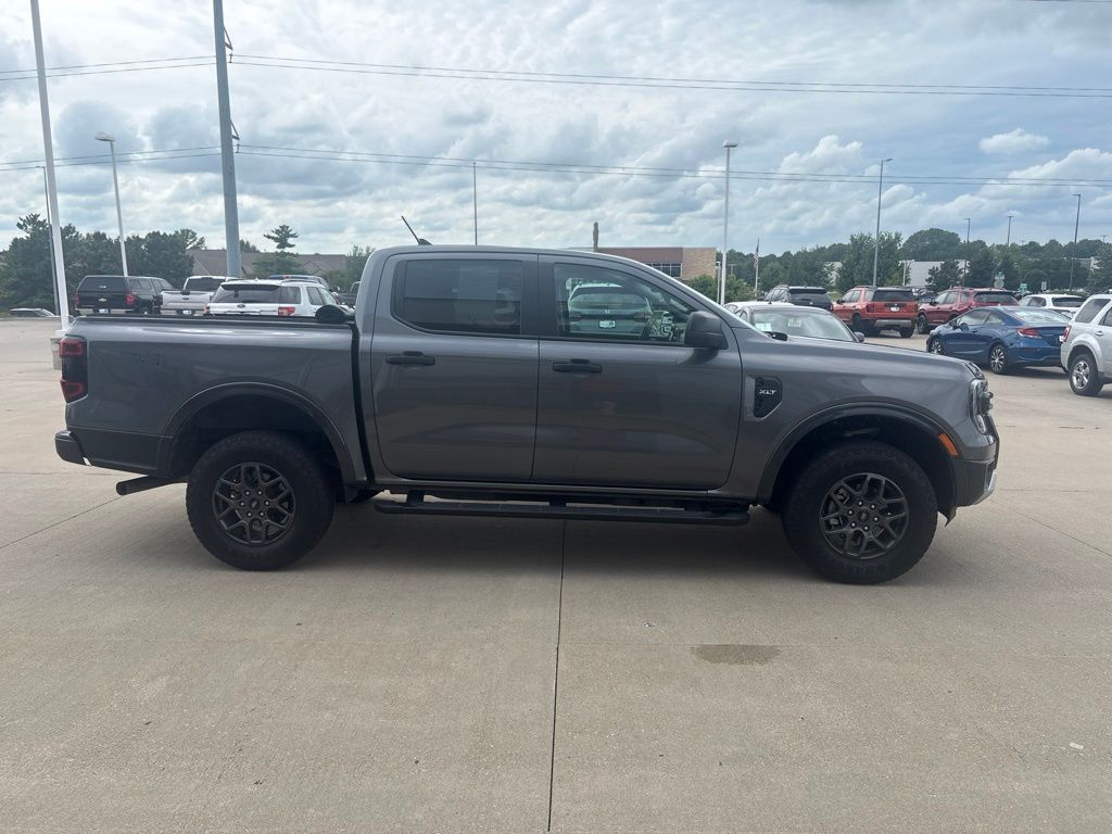 Used 2024 Gray Metallic Ford XLT image 4