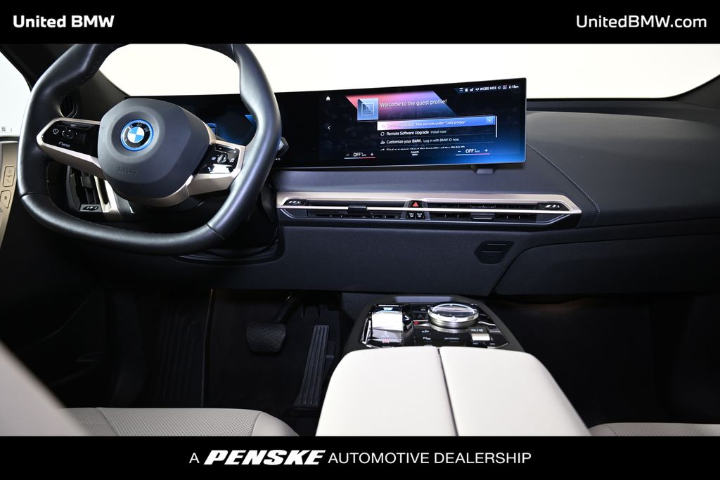 Thumbnail: 2022 BMW iX - 13