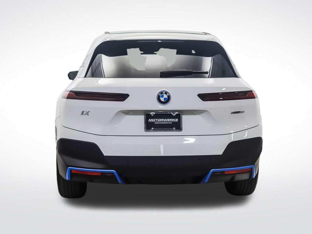 Thumbnail: 2024 BMW iX - 4