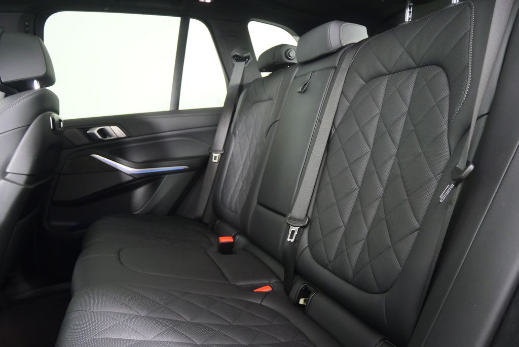 2025 BMW X5 sDrive40i 16