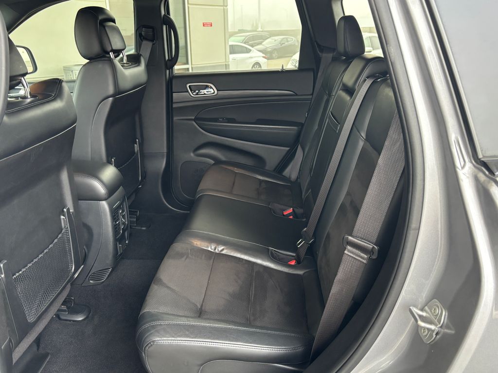 Thumbnail: 2021 Jeep Grand Cherokee - 23