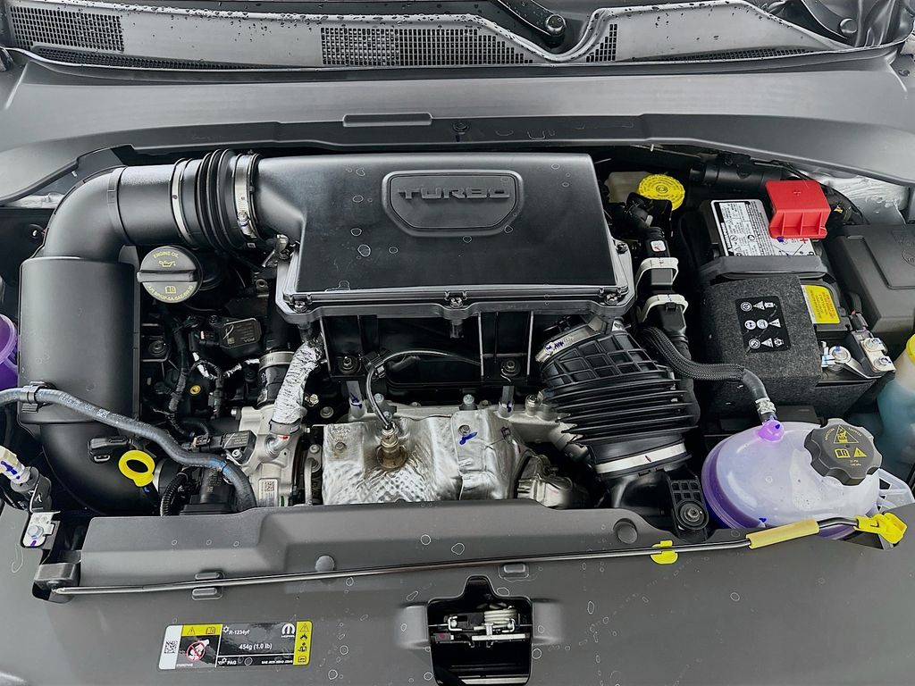 New 2026 Silver Jeep Latitude Altitude image 18