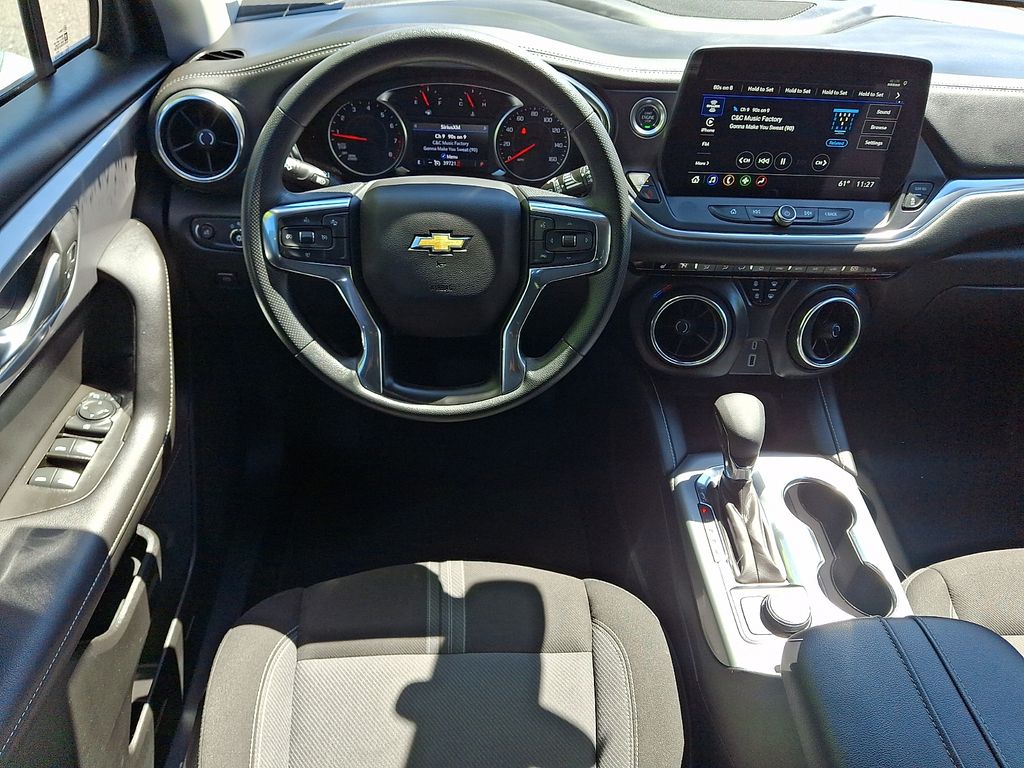 used 2025 Chevrolet Blazer car, priced at $29,005