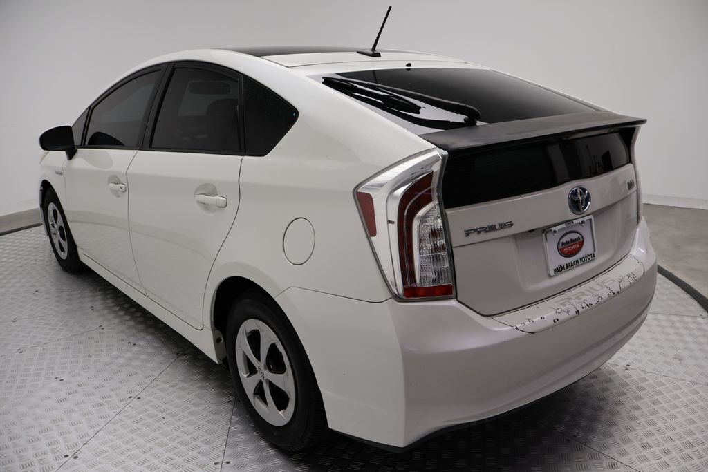 Thumbnail: 2013 Toyota Prius - 11