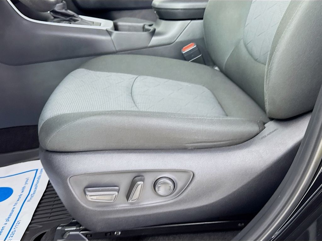 Used Car 2025 Toyota Rav4  Xle For Sale Under $35,000 In Austin, Texas