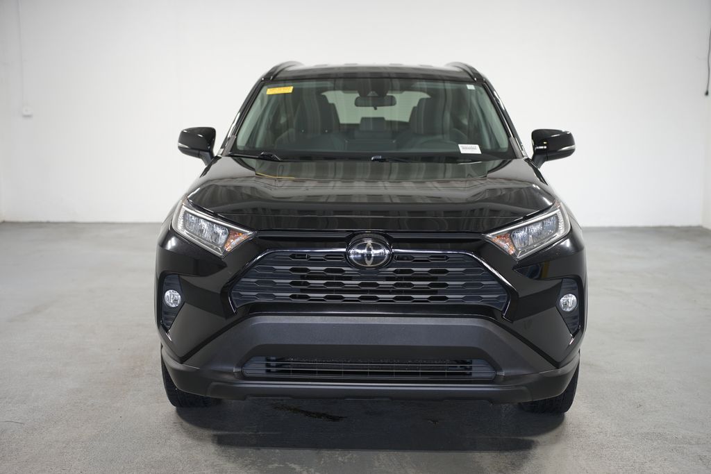 2020 Toyota RAV4 XLE 2