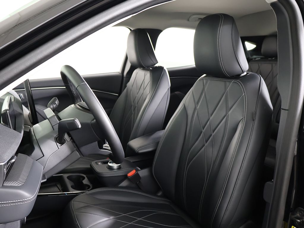 Used 2024 Black Ford Select image 31