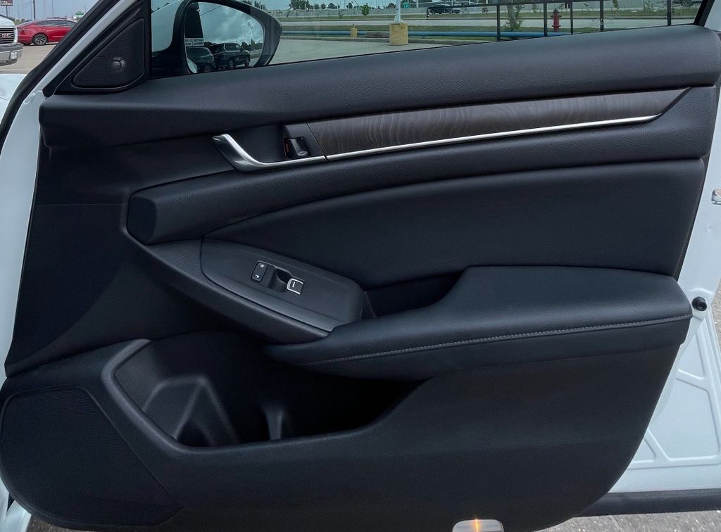 2018 Honda Accord Touring White at Cook Ford