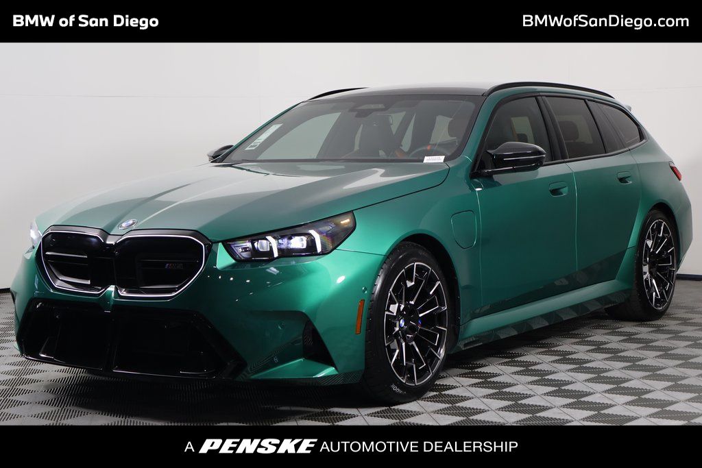 Thumbnail: 2025 BMW M5 - 1