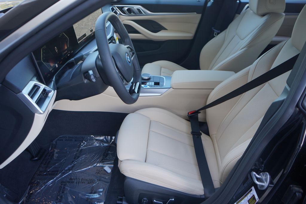2025 BMW i4 eDrive40 10