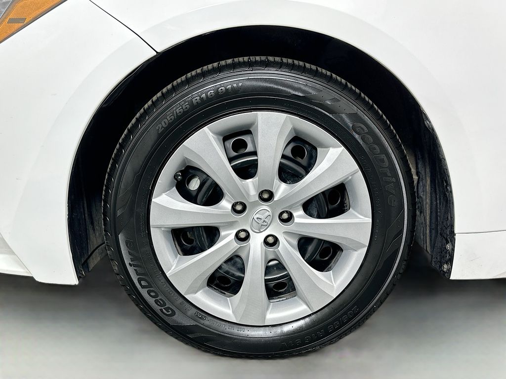 Thumbnail: 2023 Toyota Corolla - 29