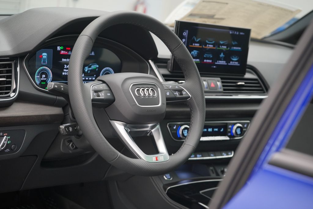 2024 Audi Q5 e  8