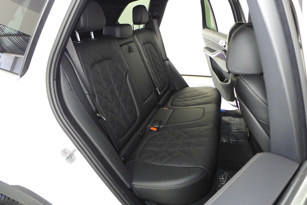Thumbnail: 2026 BMW X5 - 20