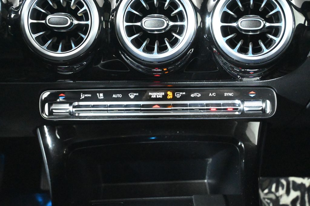 Thumbnail: 2022 Mercedes-Benz A-Class - 22