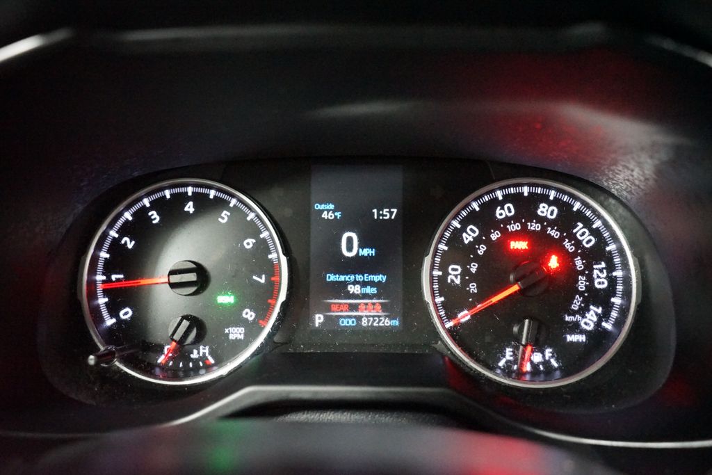 Thumbnail: 2021 Toyota RAV4 - 15