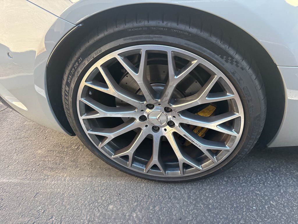 Thumbnail: 2023 Mercedes-Benz SL-Class - 8