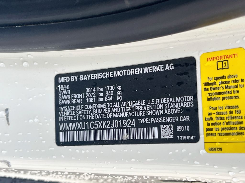 Used 2019 White MINI Classic image 30