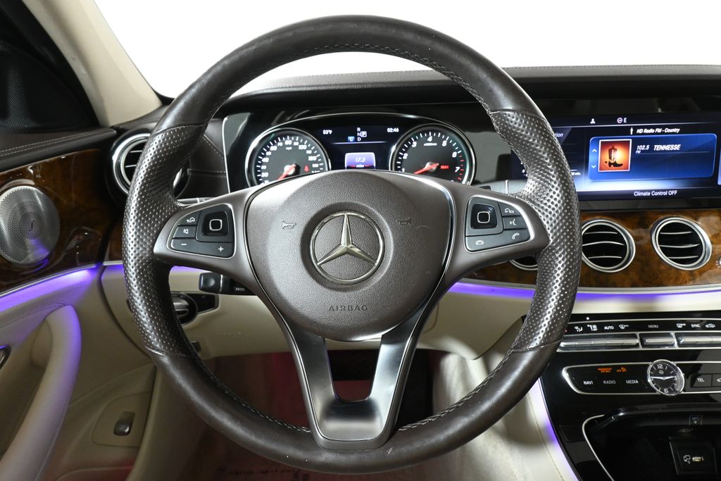 Thumbnail: 2018 Mercedes-Benz E-Class - 18