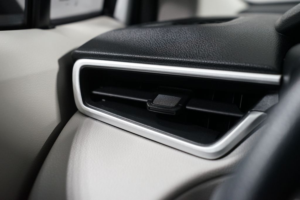 Thumbnail: 2025 Toyota Corolla Cross - 23