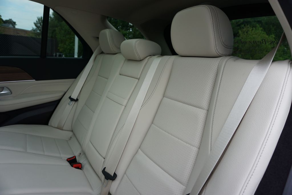 Thumbnail: 2025 Mercedes-Benz GLE - 14