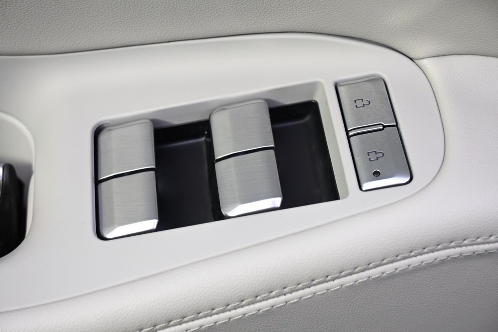 New 2026 Gray Lincoln Reserve image 24