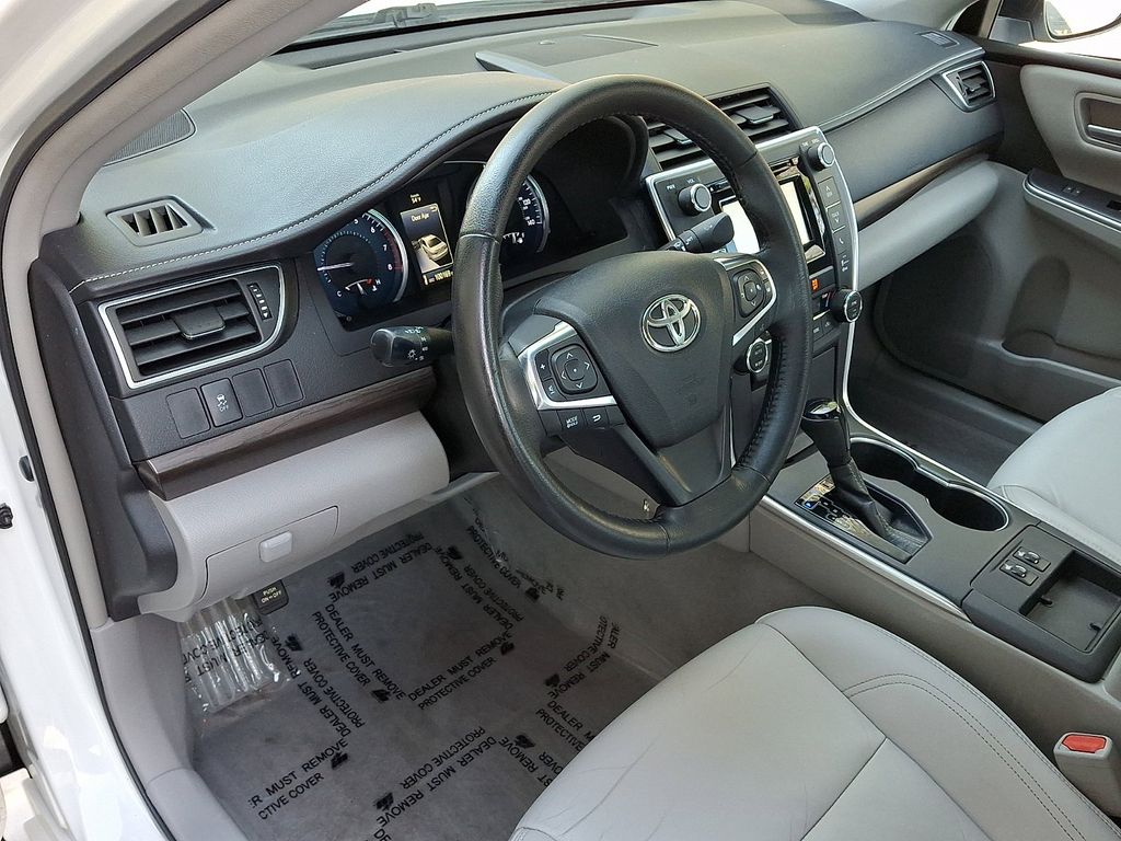 Thumbnail: 2015 Toyota Camry - 26