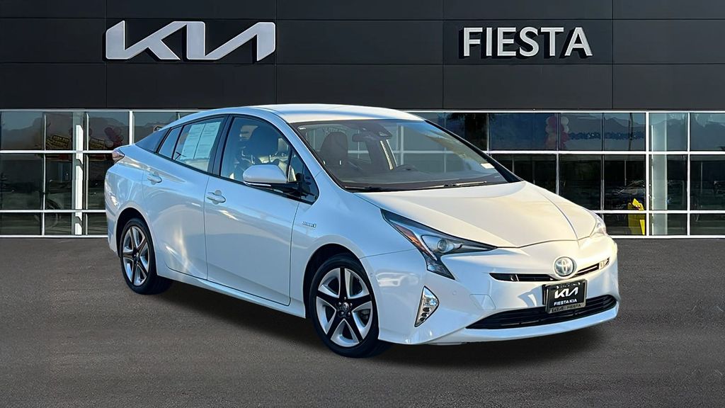 2018 Toyota Prius Three Touring FWD