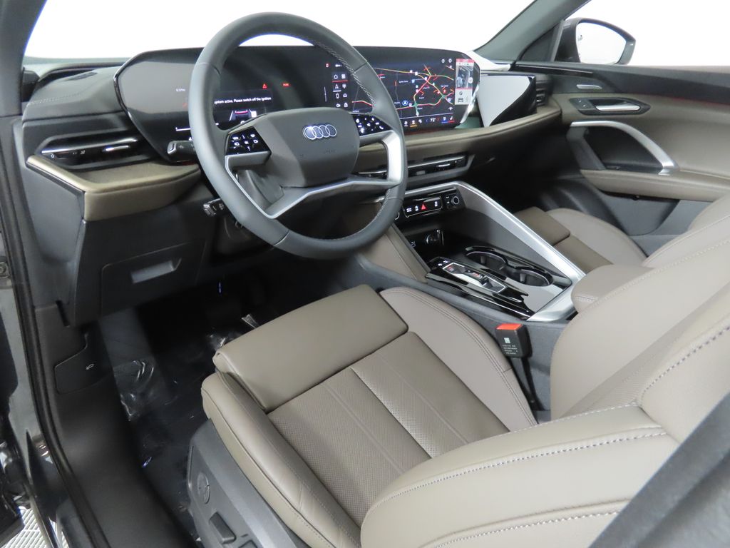 Thumbnail: 2025 Audi Q5 - 25