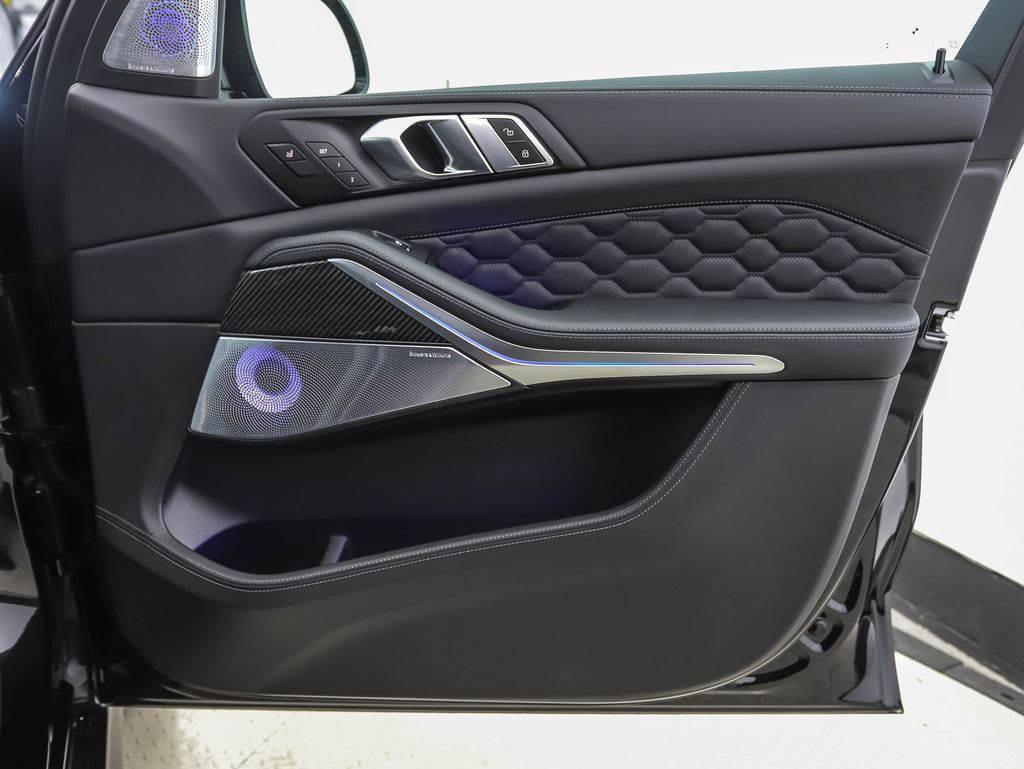 Thumbnail: 2026 BMW X5 - 29