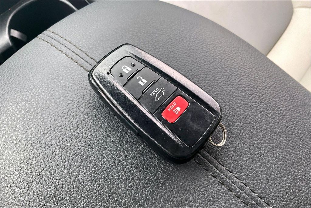Used 2020 Toyota RAV4 SUV
